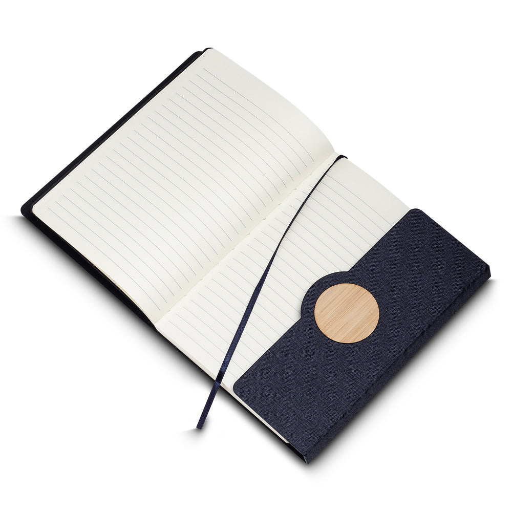 Caderno A5 Capa em RPET e Detalhe em Bambu