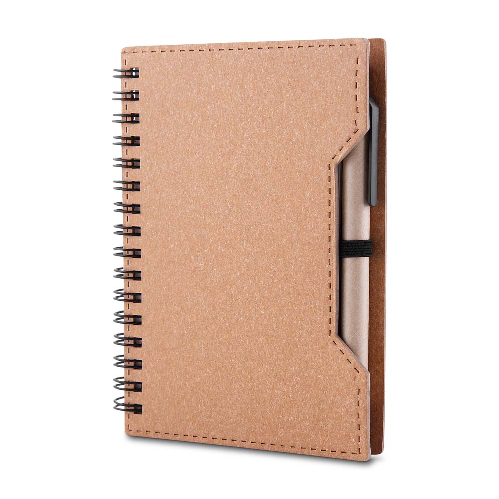 Caderno A6 capa em papelão reciclado com caneta