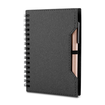 Caderno A6 capa em papelão reciclado com caneta