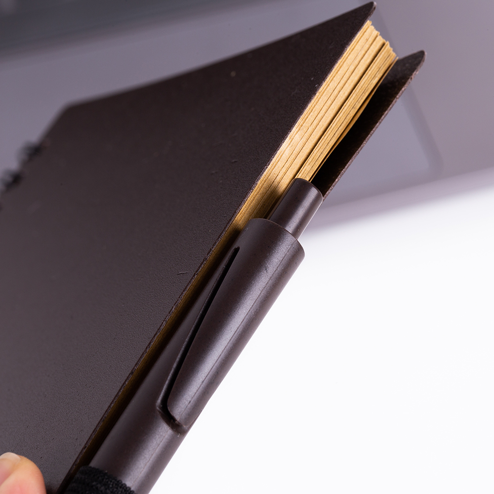Caderno A5 Capa PP com Caneta