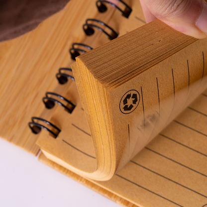 Caderno A6 Capa em Bambu com caneta (14x09cm)