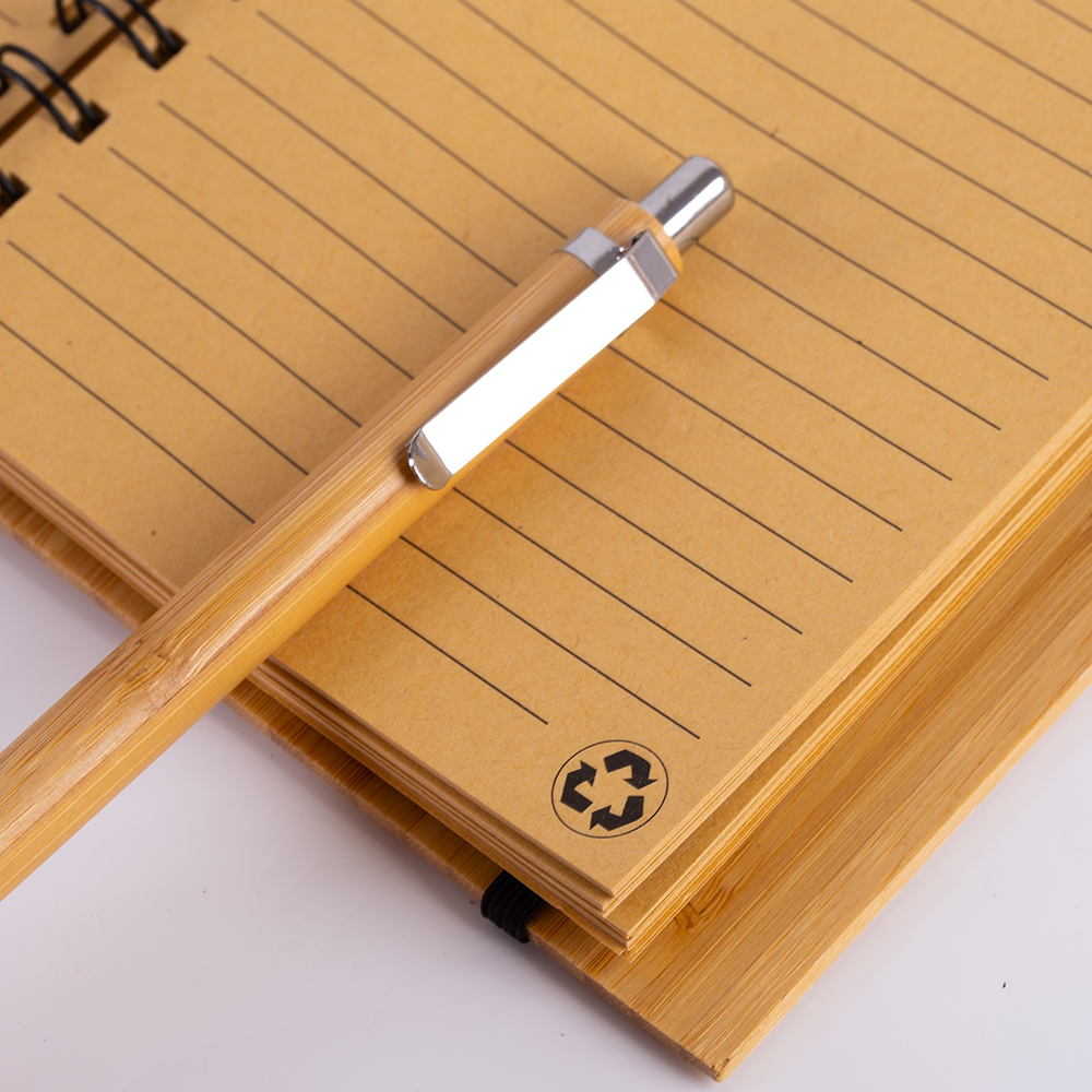 Caderno B6 Capa em Bambu com caneta (18x13cm)