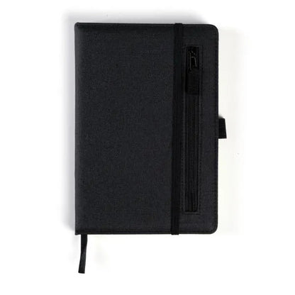 CADERNO FSC C/ PAUTA E ZÍPER - CAPA EM RPET PRETO - 14X21CM