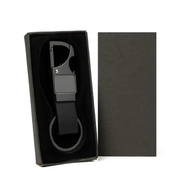 CHAVEIRO MOSQUETÃO EM METAL/PU - CINZA/PRETO