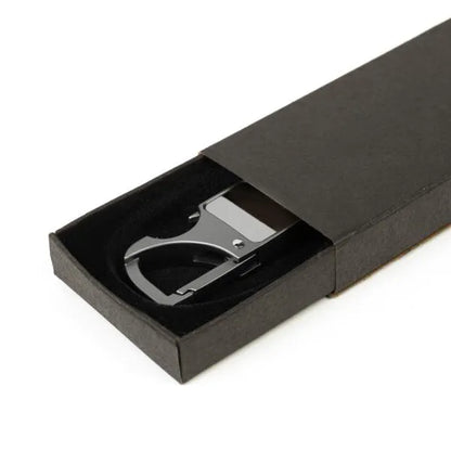 CHAVEIRO MOSQUETÃO EM METAL/PU - CINZA/PRETO